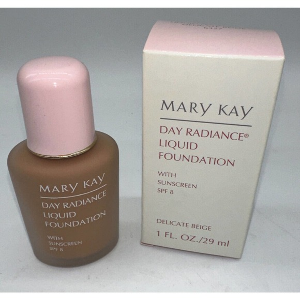 Mary‎ Kay Day Radiance Liquid Foundation Delicate Beige #6327 New Old Stock